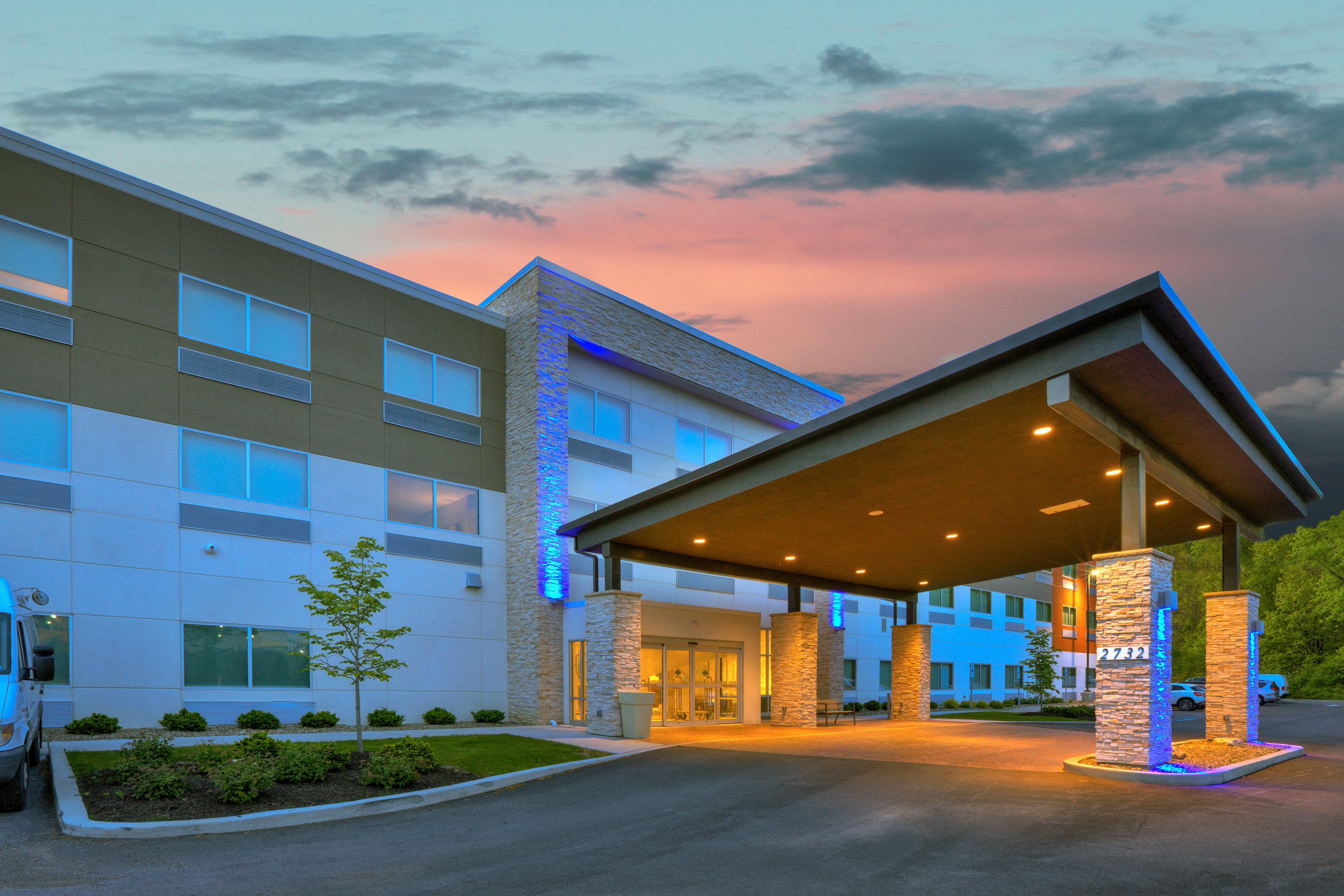 Holiday Inn Express & Suites New Castle By Ihg Exterior foto